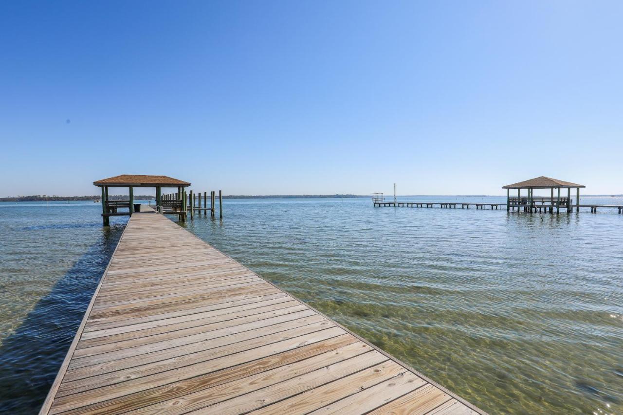 Spacious Home With Waterfront View-Welcome Pets Sneads Ferry Exterior photo