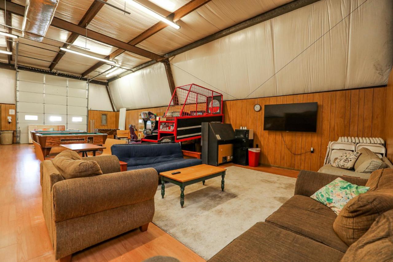 Spacious Home With Waterfront View-Welcome Pets Sneads Ferry Exterior photo